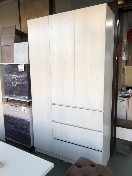 Шкаф трехстворчатый от производителя