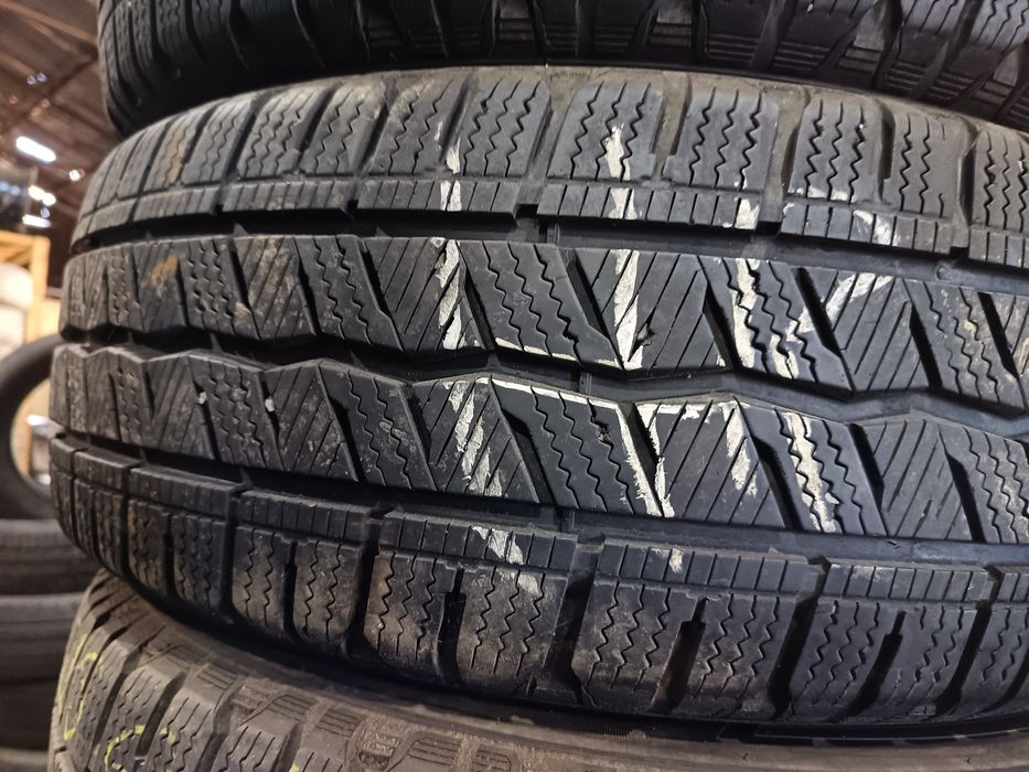 Anvelope MS iarna 215 60 17c hankook 2020 8mm