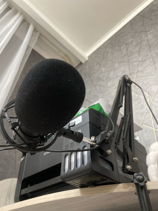 Микрофон оклик, в отличном состоянии