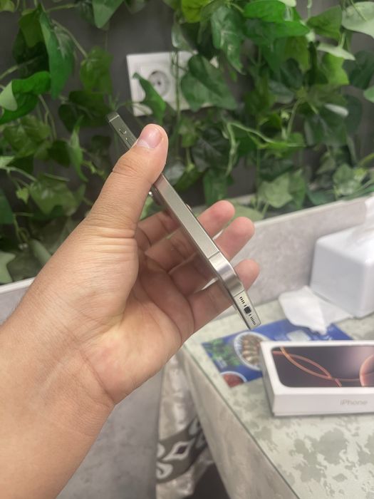 Iphone 15 pro max holati chotki