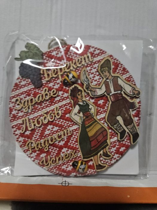 Магнити с народни мотиви/ мартеници