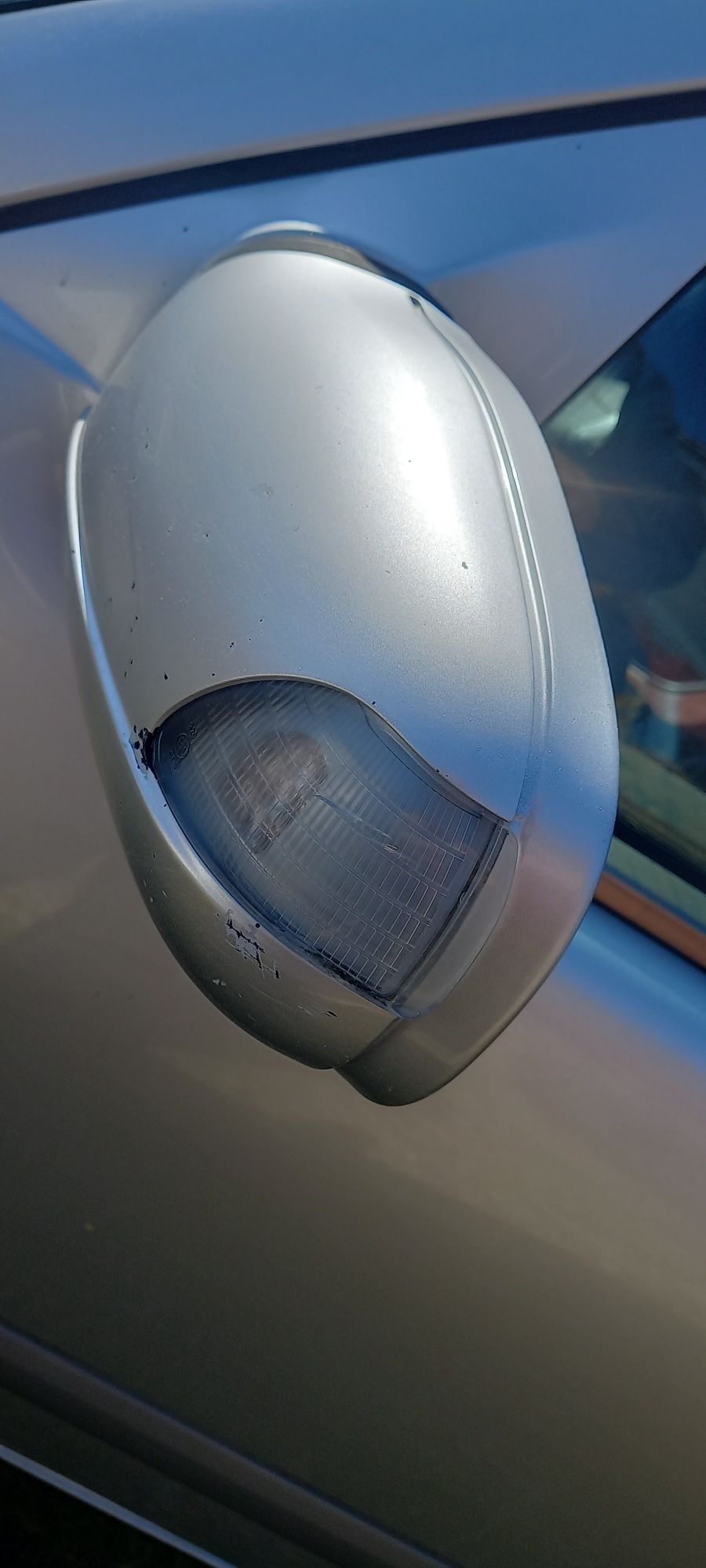 dezmembrez mercedes e class E 200 W 210 an 2001 E class