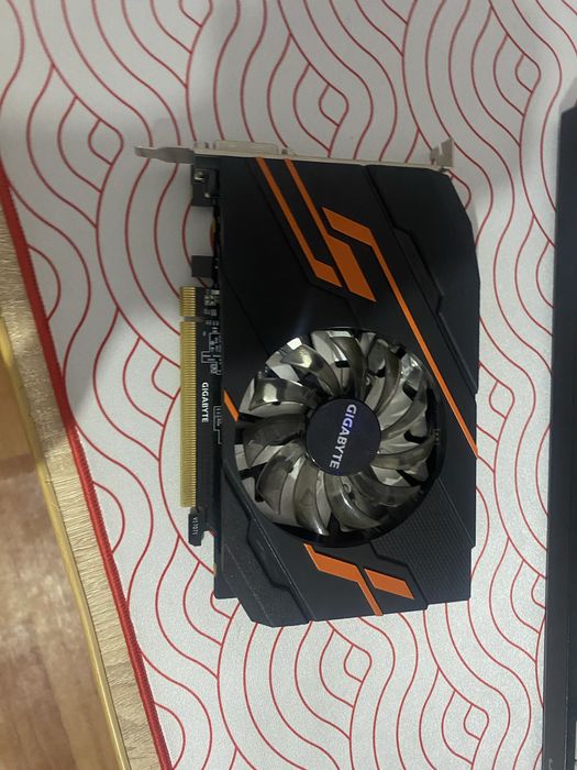 Продам пк тянет игры и все такое