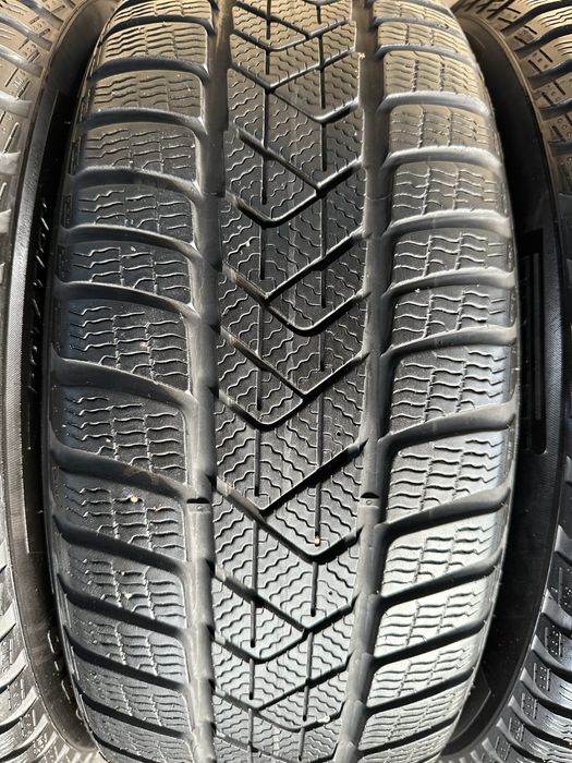 225/50 R18 Pirelli SOTTOZERO 3 Run Flat 2 bucati