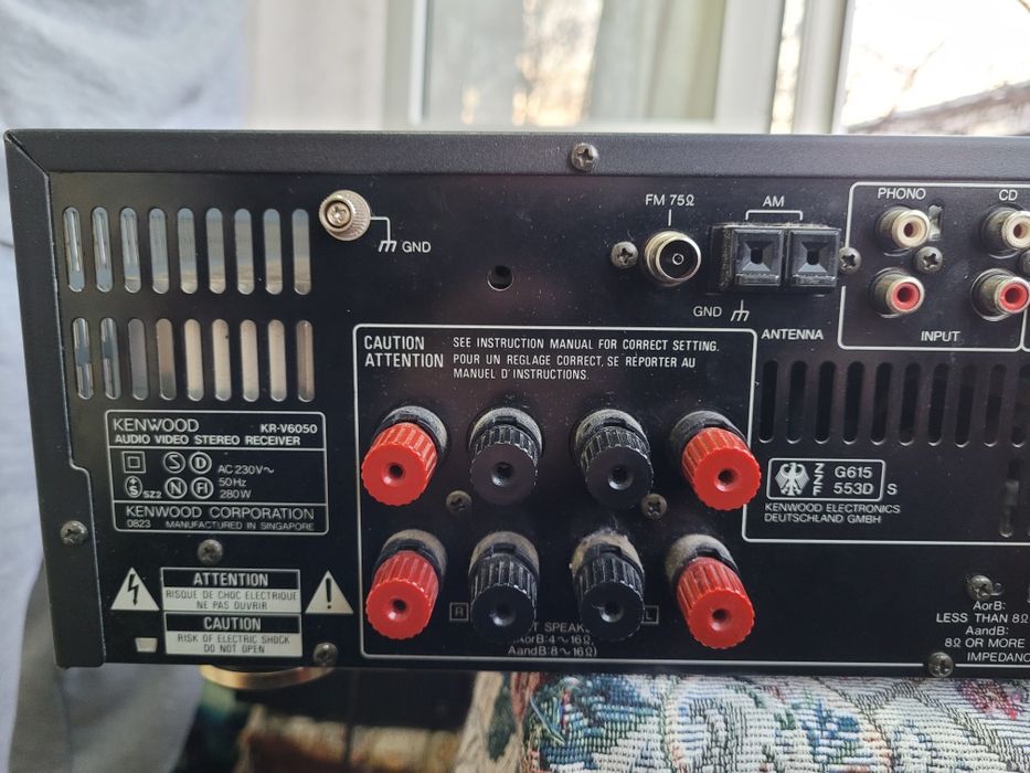 Vând amplituner Kenwood KR-V6050