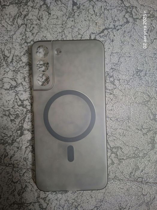 Samsung Galaxy S22 Plus uchun g'iloflar