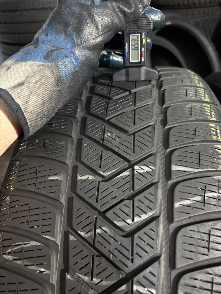 255/40R21 102V Pirelli scorpion  6mm