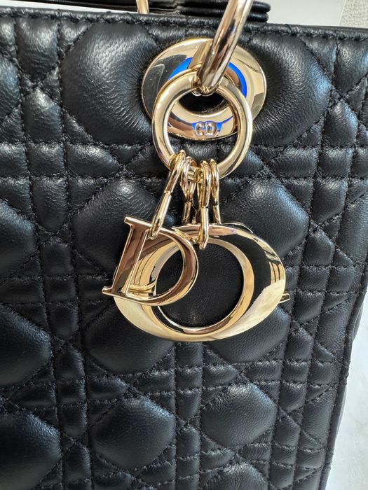 Dior-Оригинална чисто нова дамска кожена чанта
