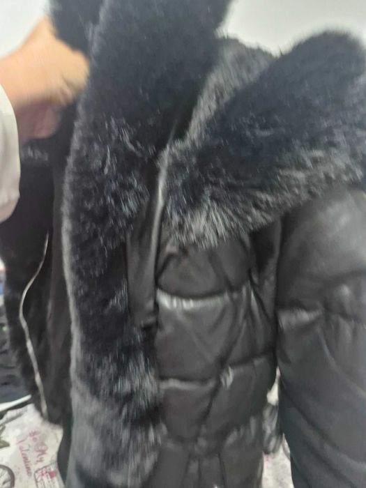 Geaca de piele cu blanita