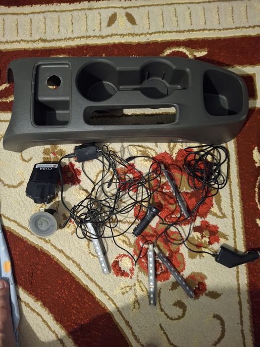 Центральная консоль (подлокотник) Chevrolet Cobalt + LED подсветка

Це