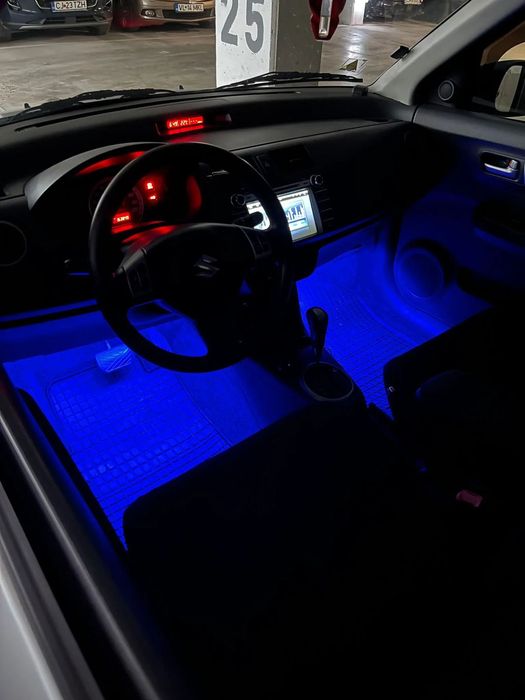 Suzuki Swift Exemplar rar