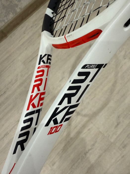 Продам теннисную ракетку Babolat