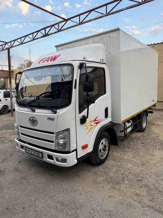 Мини автофургон FAW TIGER VR 2 тонн дизельный кузов 17 куб