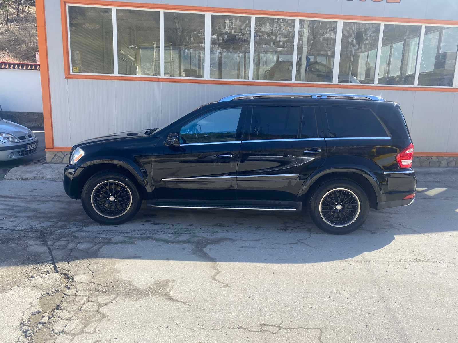 Mercedes-Benz GL 550