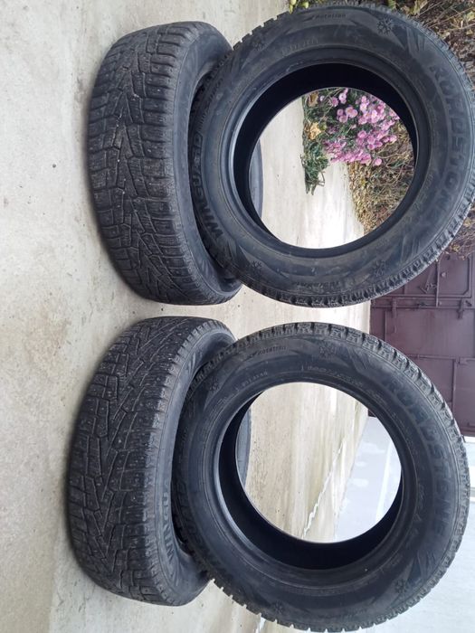 Комплект зимней резины Roadstoun