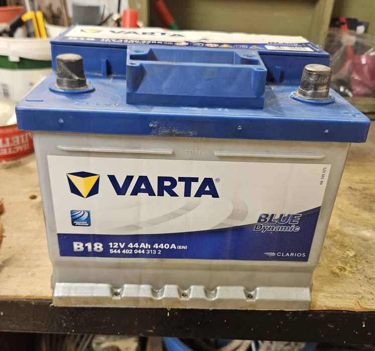 Акумулатор Varta като нов