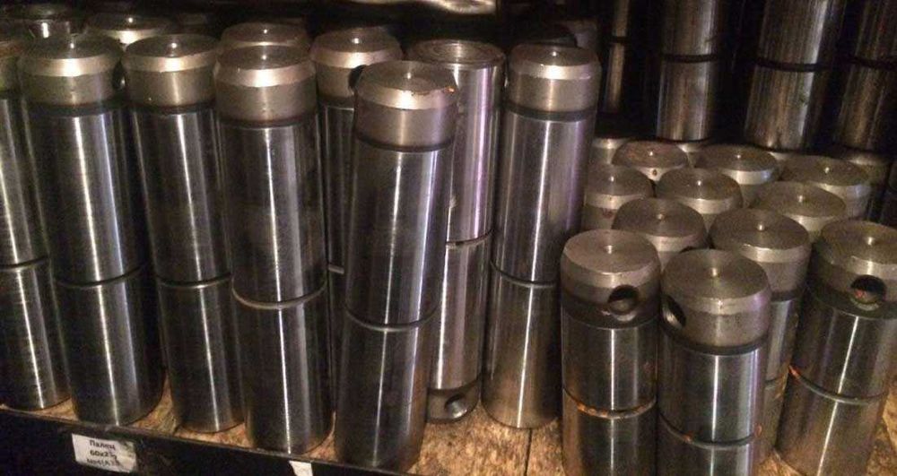 Пальцы и втулки для спецтехники