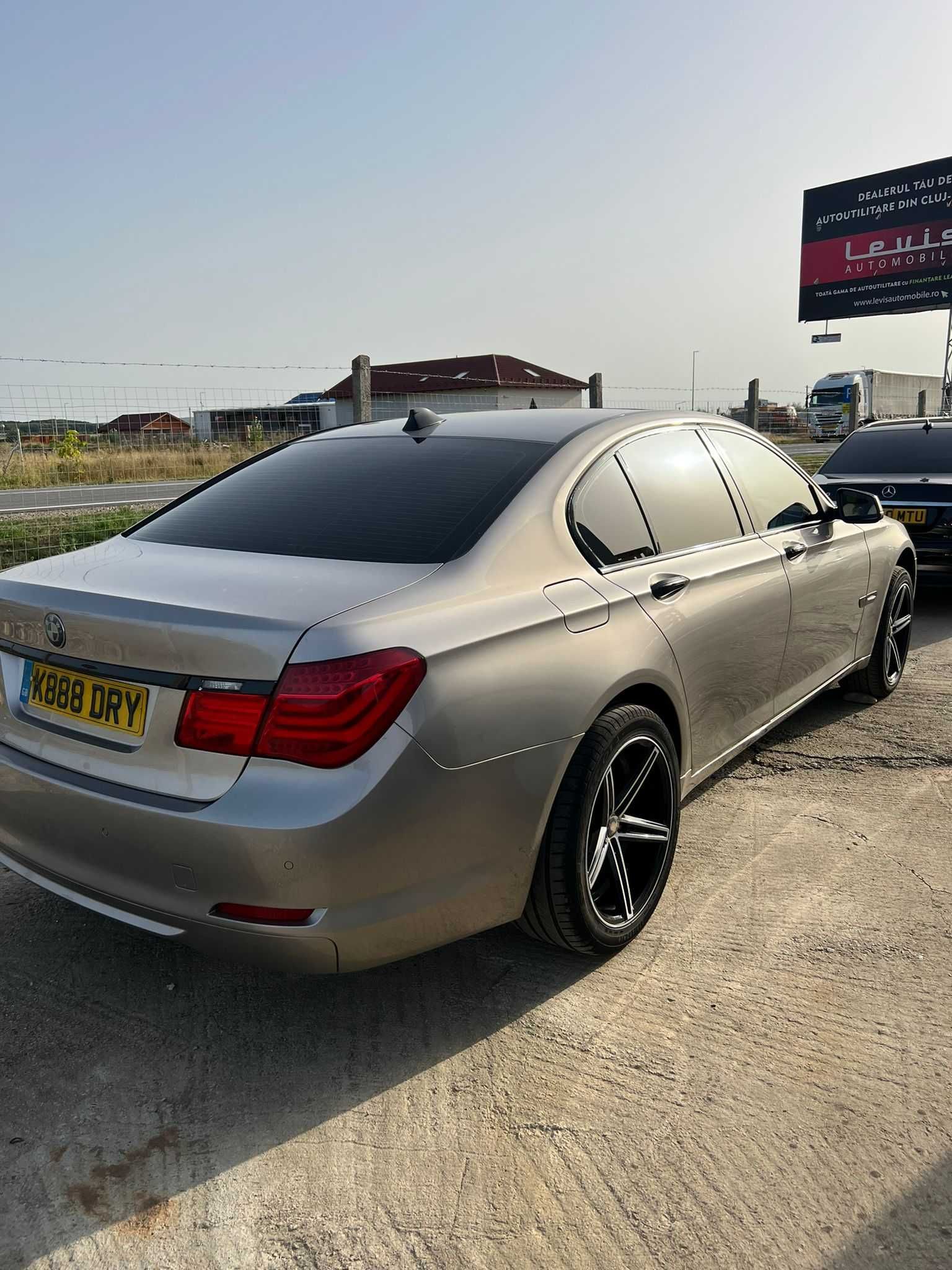 Dezmembrez BMW 730D, F01