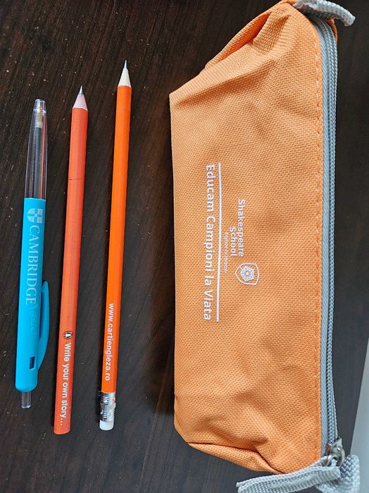 Set ghiozdan Shakespeare School – "Engleza cu caracter"