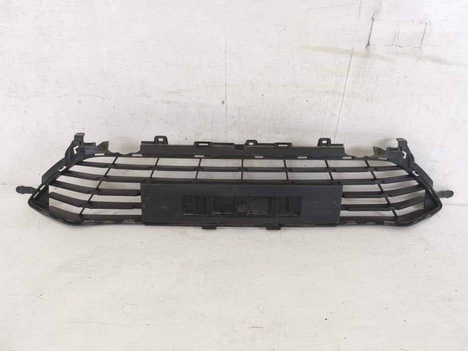 Долна решетка Рено Меган 4 Фейслифт / Renault Megane 4 Facelift [ - ]