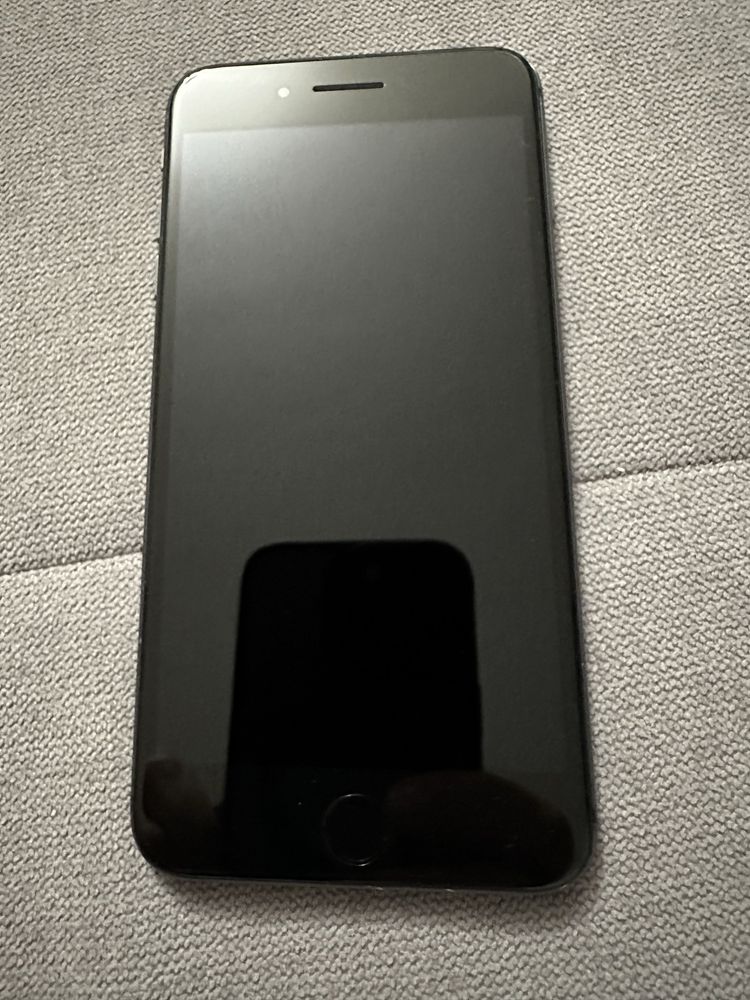 iPhone 8 Plus 64 GB