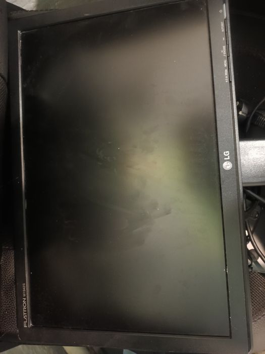 Продам 2 монитора