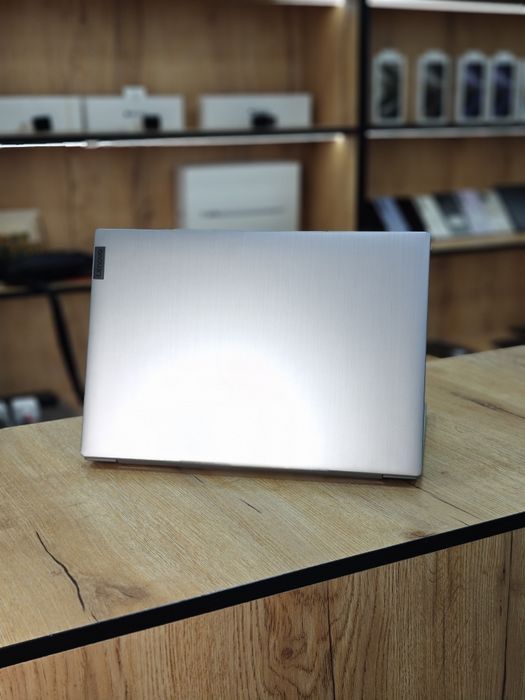 Ноутбук Lenovo IdeaPad 3 | Core i5 | ОЗУ 12гб | SSD 256гб