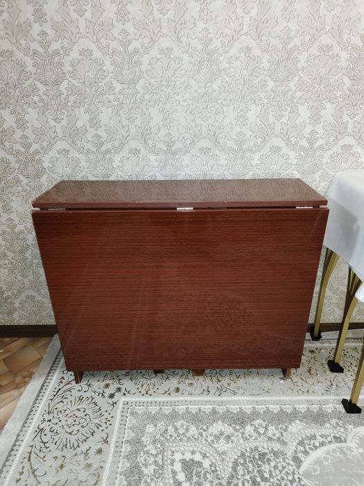 Продам стол-тумбу-книжка