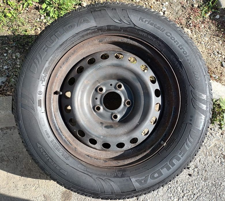 Roți de iarnă, dimensiuni 215/65/16