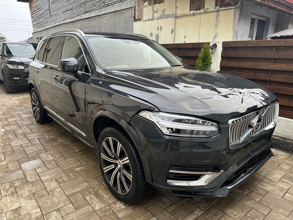 Volvo XC90 Plug in Hybrid Avariat
