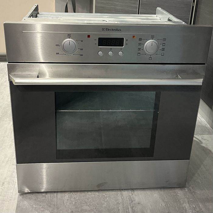 Electrolux фурна за вграждане