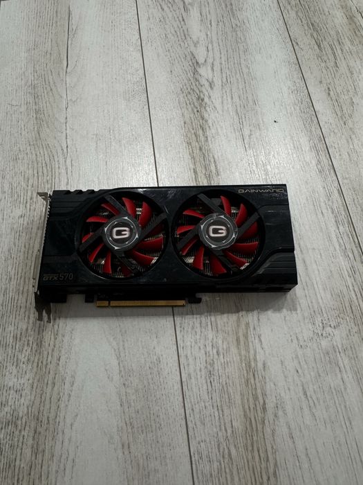 Placa video gtx 570 nvidia si placa video msi 2gb