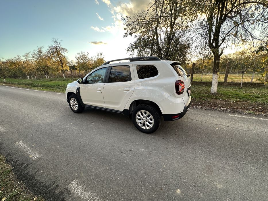 Vand Dacia Duster an 2022 impecabila rate fixe doar cu buletinul