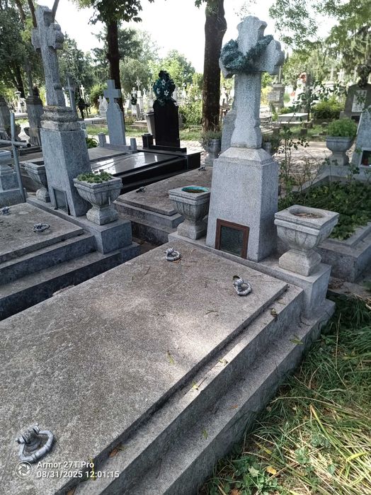 Loc de veci cu cripta cimitir Eternitatea Iasi