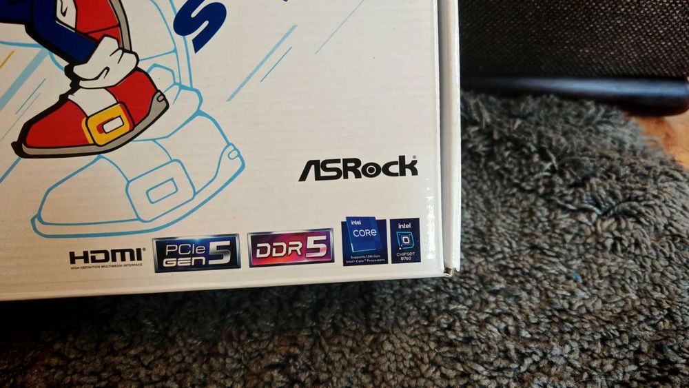 Asrock - B760M SONIC WiFi  LGA 1700 + Intel Core i7-12700KF, 12 Cores