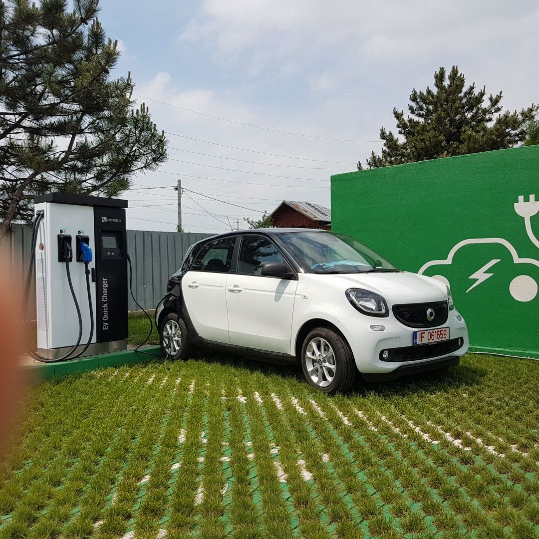 Smart 4 usi electric, sau varianta cu o elctrica mai mare