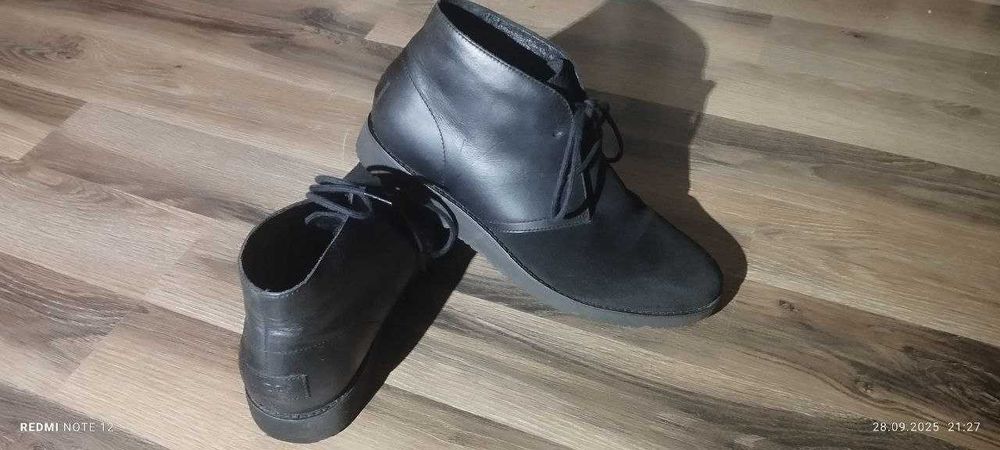 Pantofi barbati marca UGG