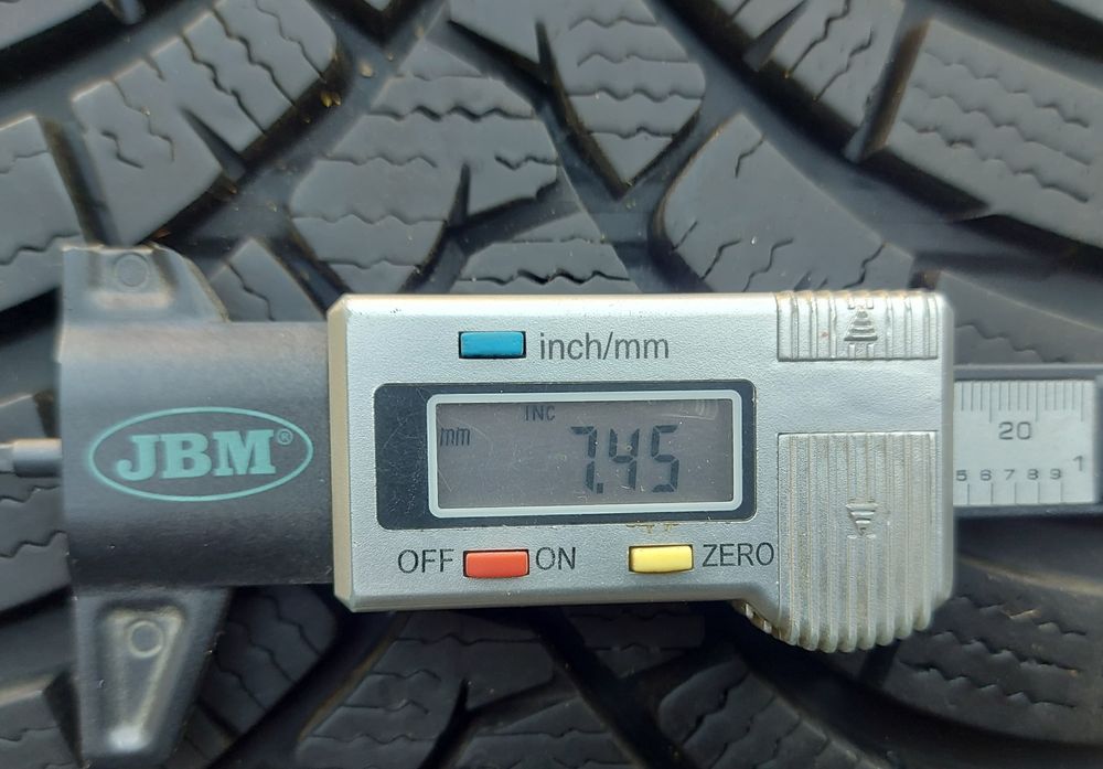 Set 4buc 185/55 R15 82H Falken Eurowinter HS01 M+S iarnă