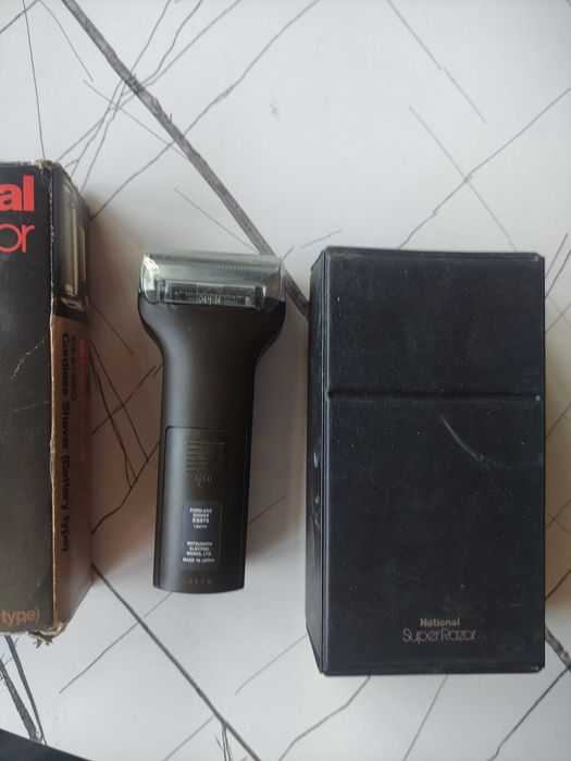 Электробритвы Филипс и Национал