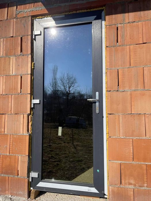 Tamplarie PVC si sisteme de umbrire
