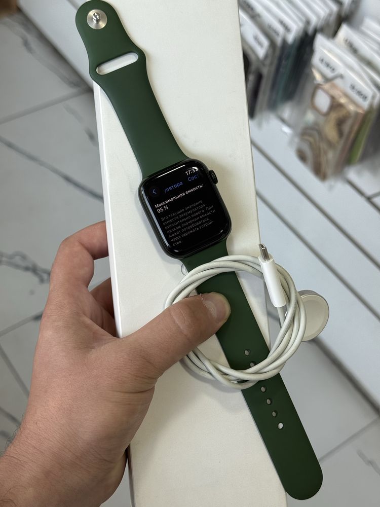 Apple watch 7/45mm 95%yomkost Green