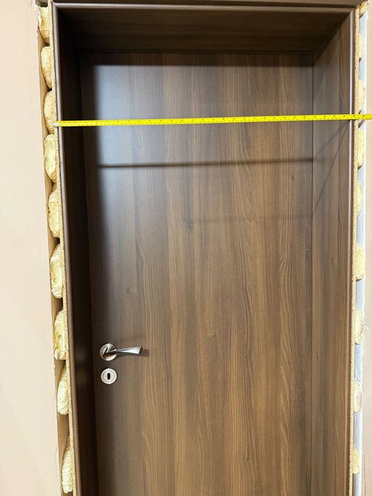 Интериорна врата