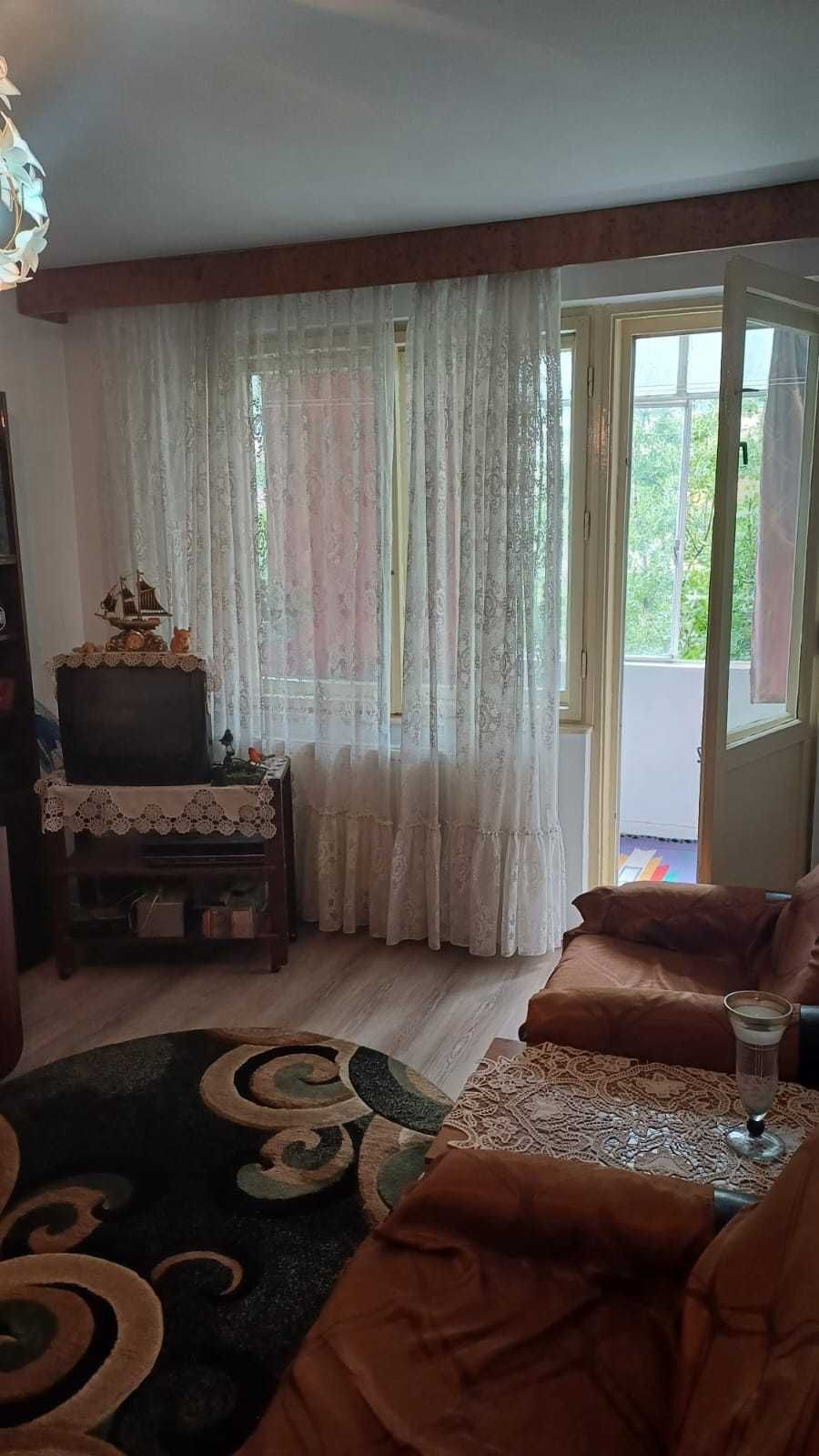 Vand apartament 3 camere Ploiesti, Prahova, Strada Constantin Brezeanu