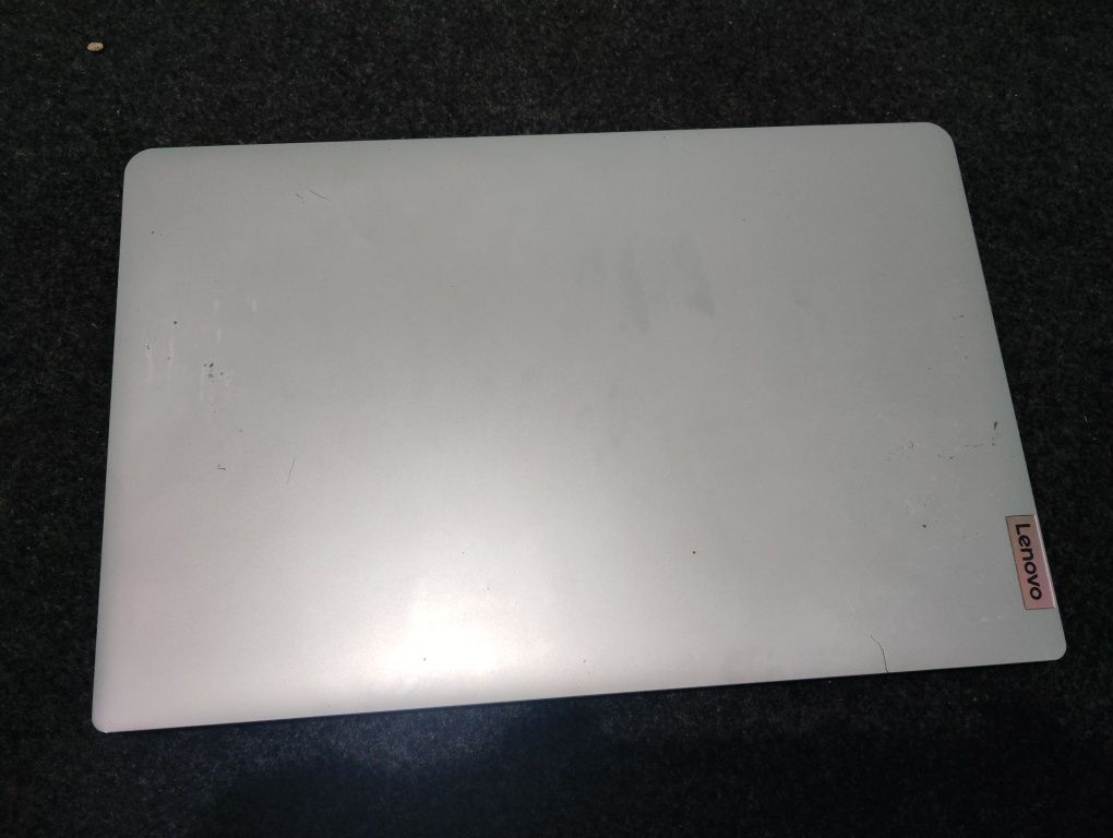 Noutbuk Lenovo  IdeaPad