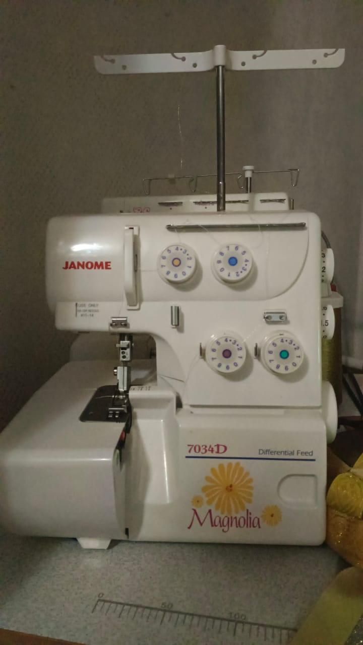 Janome оверлог швейная