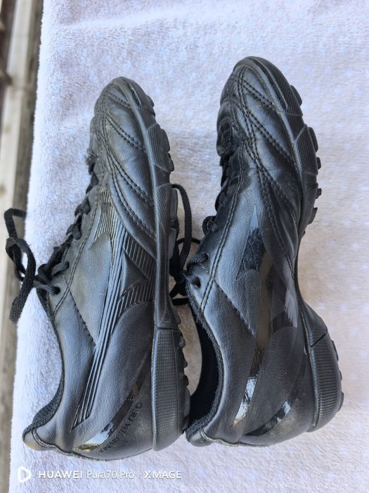 Кожени стоножки Mizuno 32.5номер стелка 19.5см