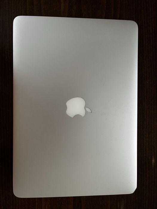 MacBook Air 13” (2017, A1466) – i5 / 8GB / 128GB SSD