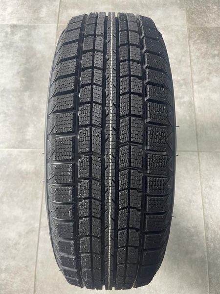 Boto BS66 липучка 185/65/R15 зимние шины 2 штуки