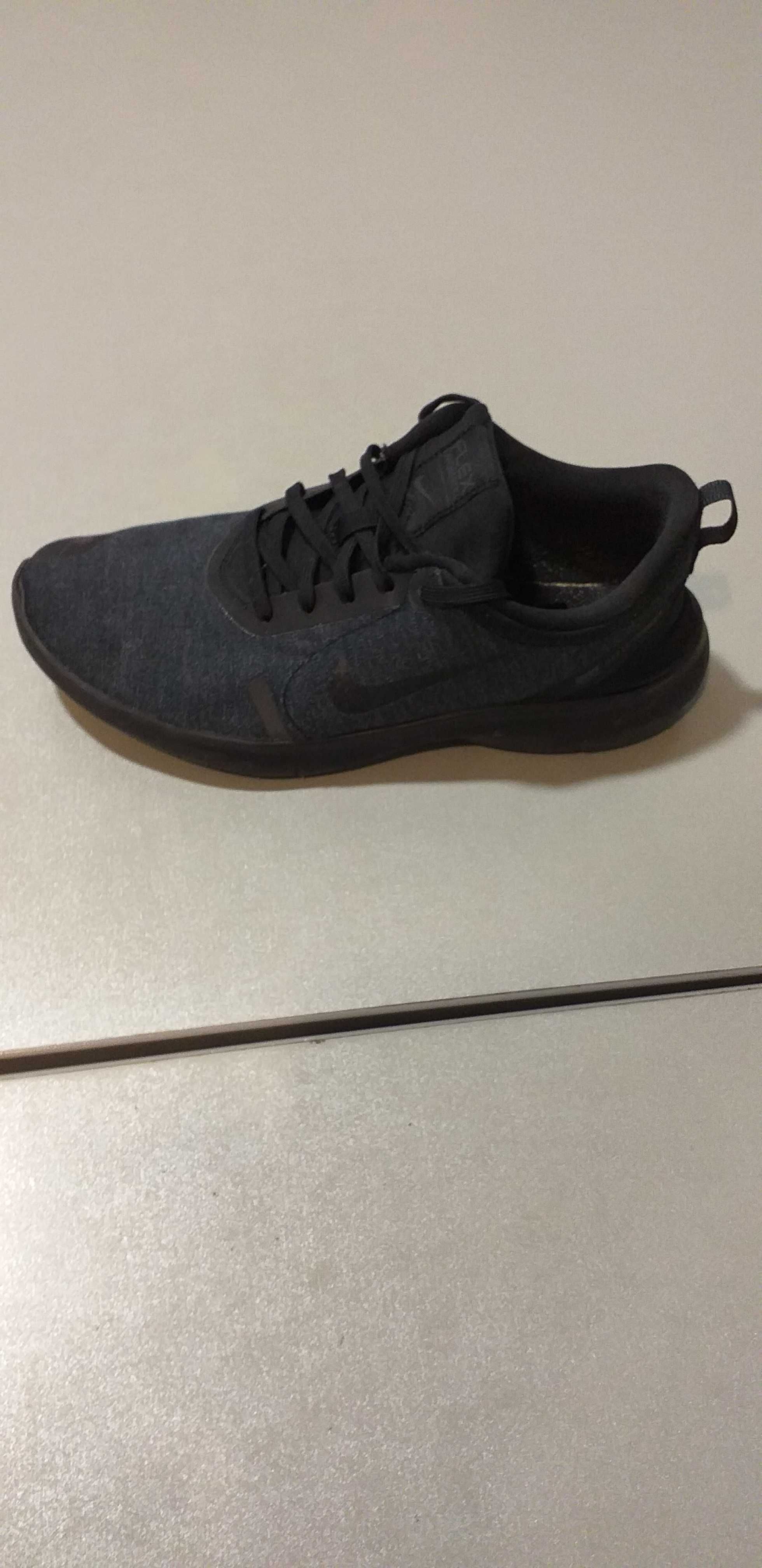 Pantofi sport originali Nike flex unisex marimea 41