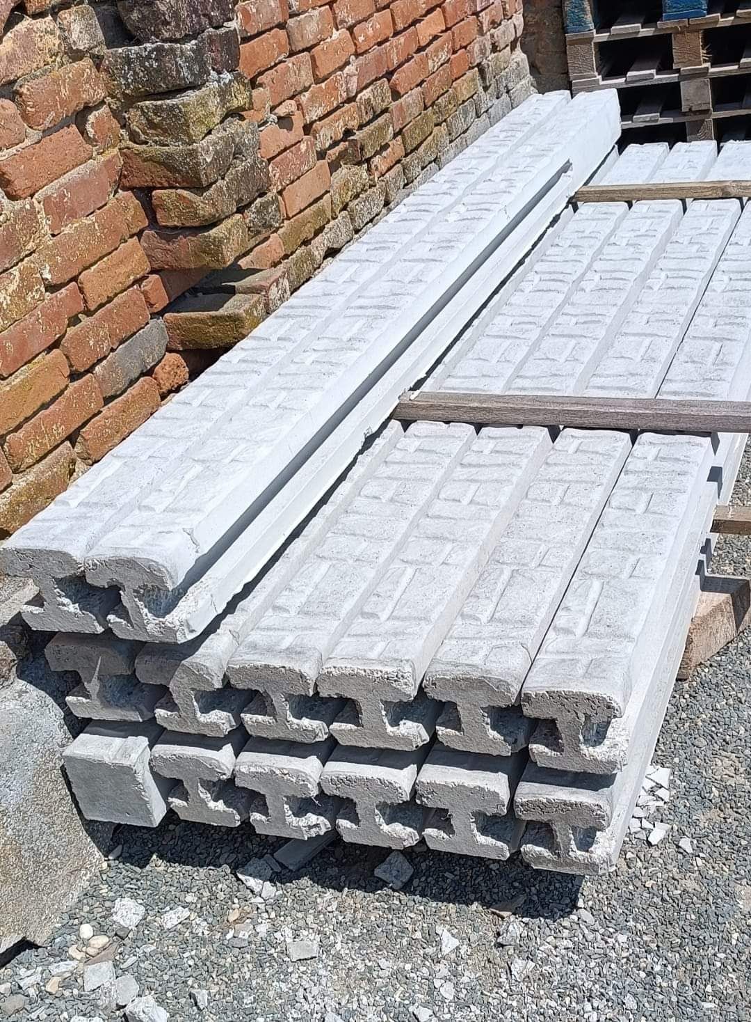 Gard plăci beton